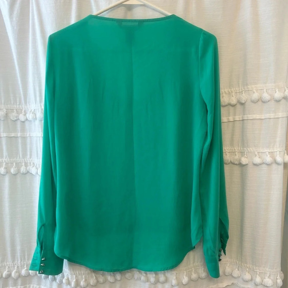 White House Black Market greee blouse with silver buttons size XS - Picture 8 of 10